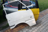 Mitsubishi L200 drzwi przednie prawe