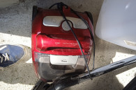 odkurzacz bardzo mocny