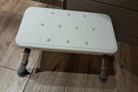 Sprzedam taboret prysznicowy