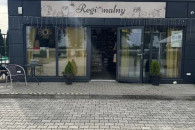 Do wynajęcia – pawilon handlowy z placem i szkl