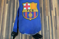 Śpiwór FC Barcelona z wizerunkiem piłkarzy