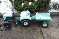 TRAKTOR Z PRZYCZEPKA